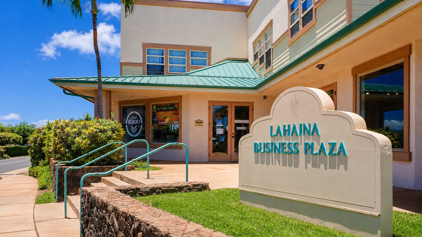 The Lahaina Business Plaza, where Maui Digital Imaging has its studio.